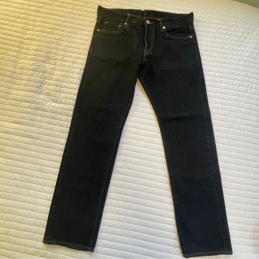 Men’s HM straight jeans. Only worn a couple times.